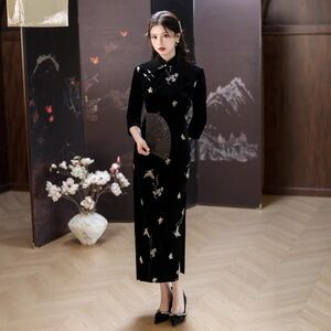 Elegant Black Cheongsam Dress with Floral Embroidery